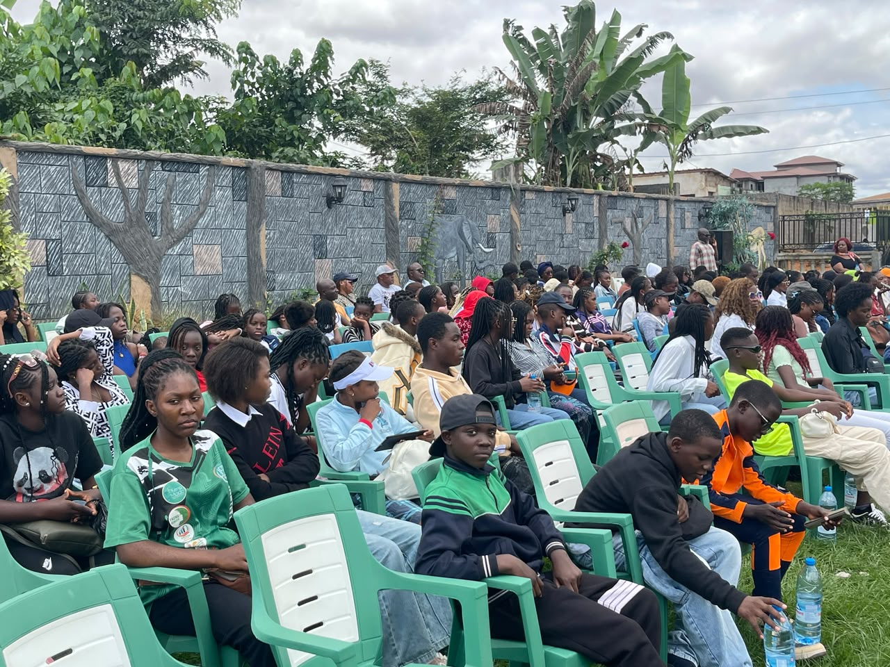 Ecopark accueille La Voie au Cameroun : Une journée d’échanges, de découverte et de partage au programme de l’excursion des jeunes